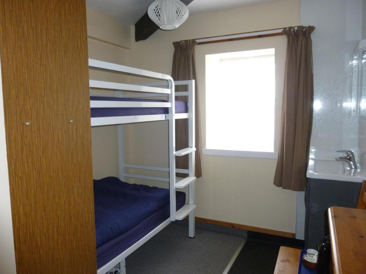 Port Charlotte Youth Hostel Экстерьер фото